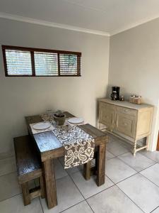 Gallery image of Olive Branch Cottage off grid in Benoni