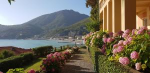 レヴァントにあるVILLA TRAMONTOのギャラリーの写真