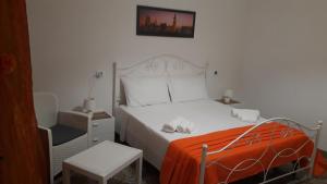 Gallery image of Villa Aragosta 2 camere 1 bagno 1 cucina e giardino in Torre Colimena +13 photos
