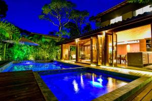 Kolam renang di atau dekat dengan Casa de Alto Padrão 6 Suítes
