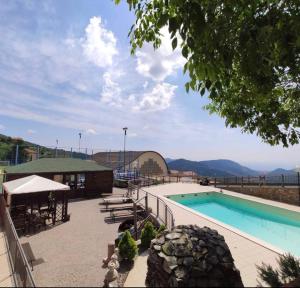 The swimming pool at or close to Casa indipendente vista mare con giardino