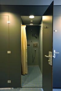 Ванная комната в Locarno Youth Hostel