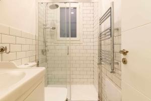 Koupelna v ubytování Vivienda Turística Estilosa en la Zona Vieja + 8 fotografií