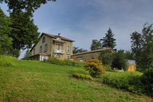 Edifici on està situat l'hostal o pensió