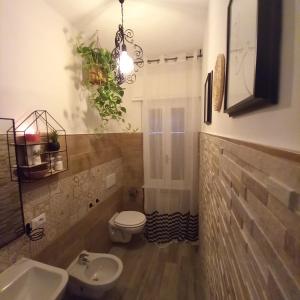 Casa Fiorita 22 Porto Ceresio tesisinde bir banyo