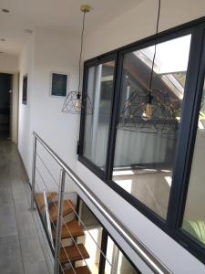 Balkón nebo terasa v ubytování CHAMBRE CHEZ L HABITANT PISCINE VUE MER SDB et TERRASSE PRIVEE