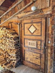 Fotografie z fotogalerie ubytování Panorama Ferienhaus Ematberg mit Bergblick und Sauna v destinaci Niedernsill