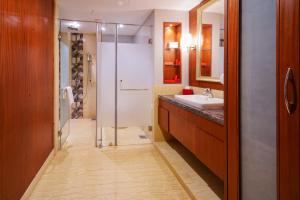 Φωτογραφία από το άλμπουμ του Babylon Capital σε Raipur