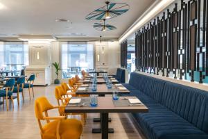 Um restaurante ou outro lugar para comer em Occidental Taksim