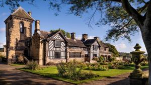 Κήπος έξω από το Royal Calderdale Lodge
