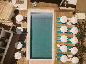 Bazén v ubytování Trabukos Beach Complex nebo v jeho okolí