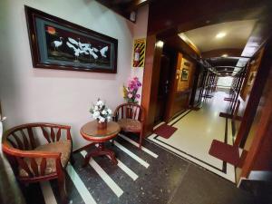 Astoria Residency的休息区