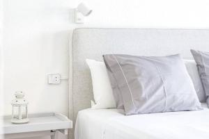 Posteľ alebo postele v izbe v ubytovaní OleHolidays 603 Romana Playa primera linea playa