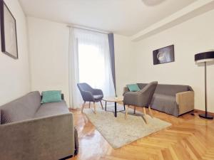 Posedenie v ubytovaní One bedroom apartment in the old town