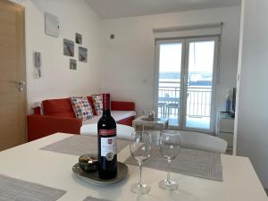 Nápoje v ubytování Apartmani Villa Adriatic