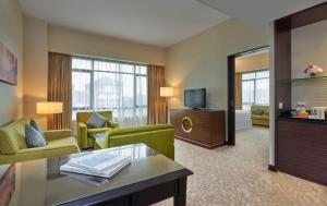 TV a/nebo společenská místnost v ubytování Eastin Hotel Kuala Lumpur