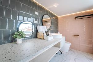 Koupelna v ubytování AiMen Homestay