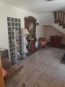 A seating area at TurJalon - Apartamentos