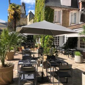 Imagen de la galería de Hotel Le Lion D'Or et Restaurant La Table Du Lion, en Bayeux