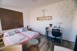 Posteľ alebo postele v izbe v ubytovaní Point Pension