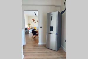 Fotografia z galérie ubytovania SIMONE LUXURY SUITE, Central Modern Apartment 82sqm with Terrace v destinácii Tripoli