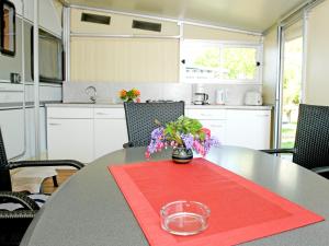 Strukkamp auf FehmarnCamping Strukkamphuk的相册照片