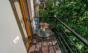 Balkon oz. terasa v nastanitvi Constant Tbilisi