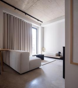 Posteľ alebo postele v izbe v ubytovaní YOURS boutique stay