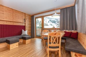 Posedenie v ubytovaní Apartment Gästehaus Luggau