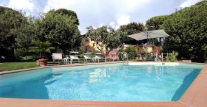 The swimming pool at or close to IV Casale Roma Country Villa