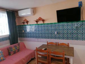 TV a/nebo společenská místnost v ubytování Casa Cabo de Gata