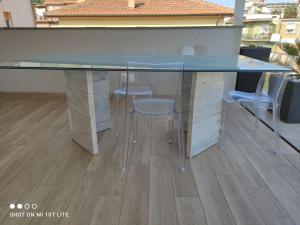Kép Appartamento Spotorno con ampio terrazzo attrezzato anche con angolo cottura szállásáról Spotornóban a galériában