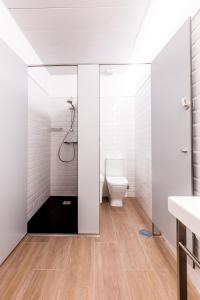 Koupelna v ubytování Hostel Nüt + 21 fotografií