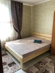 Postel nebo postele na pokoji v ubytování Білий птах