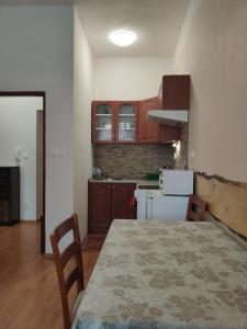 ครัวหรือมุมครัวของ Apartmán Viky, Karlovice 251, 79323 Karlovice