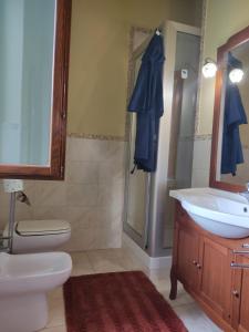 A bathroom at B&B Santa Maria