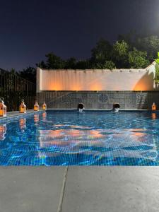 Basen w obiekcie Stunning home Benamahoma 4 Bed - Sierra Grazalema lub w pobliżu