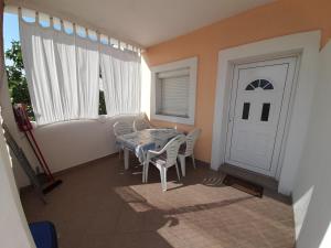 Gallery image of Apartmani Žana in Pirovac +17 photos