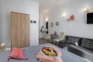 Posezení v ubytování Naval studio apartment