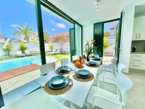 Bazén v ubytování Taucho - private, heatable pool, BBQ, 4 bedrooms - Vivienda vacacional nebo v jeho okolí