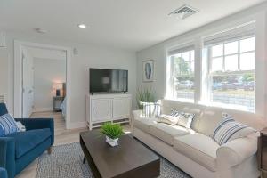 Gallery image of Harbourtown Suites on Plymouth Harbor in Plymouth