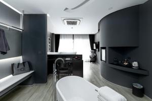 Fotografie z fotogalerie ubytování Foto Hotel Phuket Beachfront ve městě Phuket