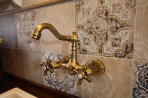 A bathroom at Wabisabi Townhouse