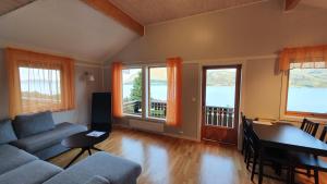 Gallery image of Holiday Home Kvernesfjorden in Averoy