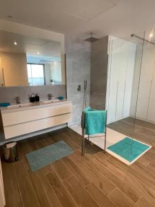 Ванна кімната в Luxury Penthouse Pedro - The View Fuengirola