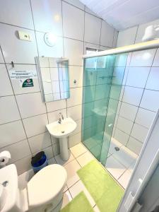 Koupelna v ubytování Noronha Good Vibes Hostel