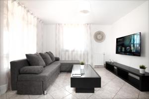 Kép NS-George Apartments by the Airport szállásáról Markópulóban a galériában