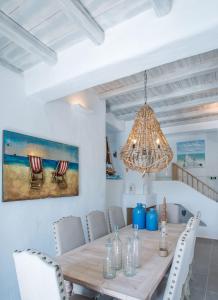Posedenie v ubytovaní Grand Villa With Sea View And Private Pool Up To 8 Persons Apv Golden Beach Paros