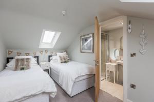 Gallery image of Hilltop Snug cosy family home in bustling town of Pateley Bridge in the Yorkshire Dales - Book the combination of rooms and bathrooms you need 1-4 Bedrooms, 2 Bathrooms in Pateley Bridge