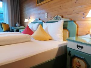 Letto o letti in una camera di Wanishof